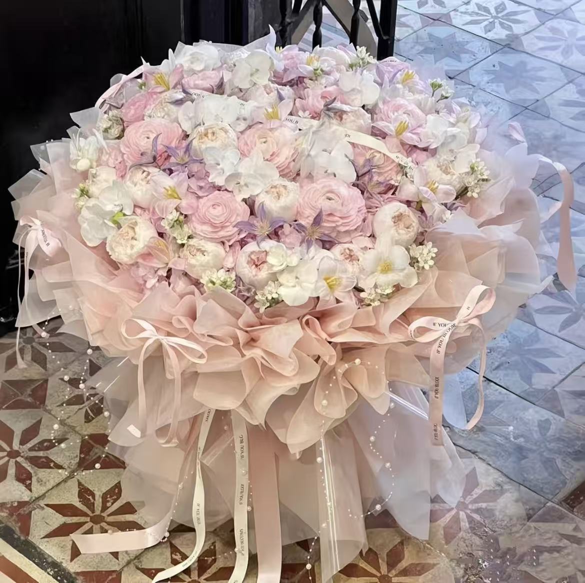 Peach Nebula Grand Bouquet