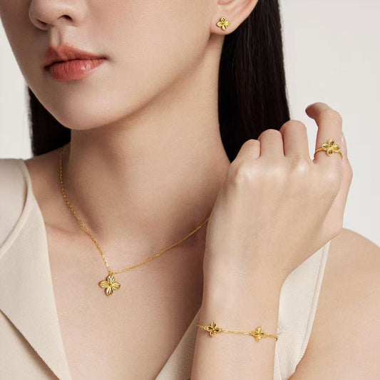 Four-leaf Clover Gold Necklace