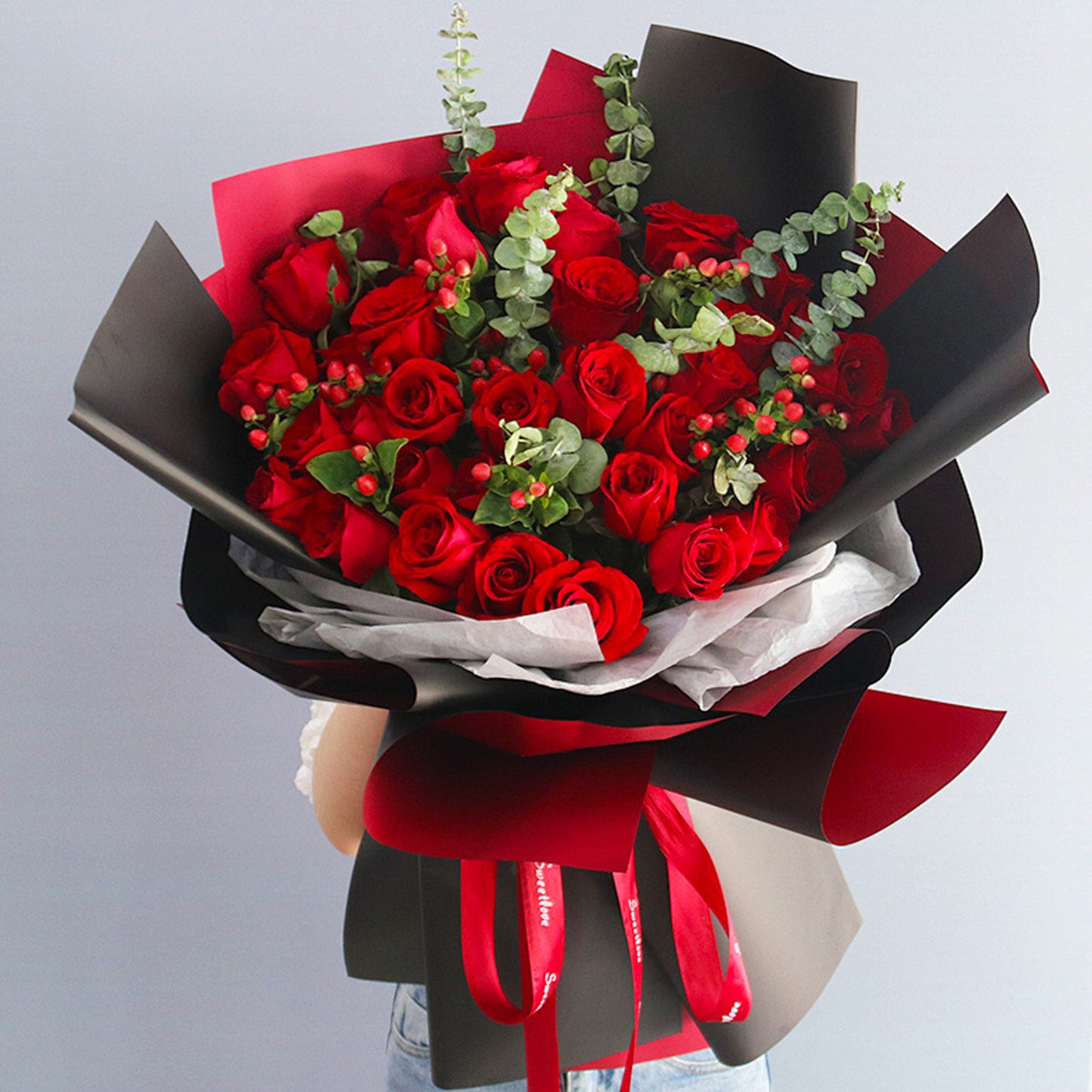 Bouquet of 52 Roses