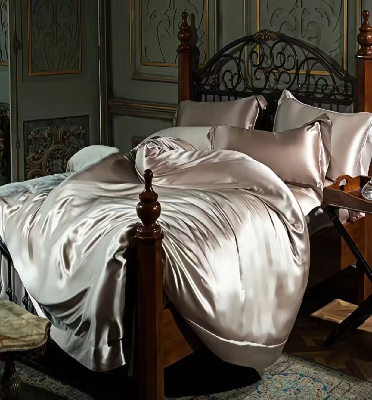 Four-piece set of silk sheets