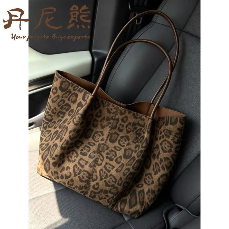 Leopard-print crossbody bag